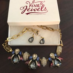 Viva la Jewels statement necklace and earrings